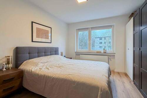 Schlafzimmer 2 - 3 Zimmer Etagenwohnung in Bonn