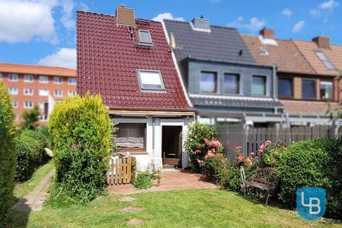 Terrassenansicht - Top Mietangebot: Modernisiertes Reiheneckhaus für Gartenliebhaber