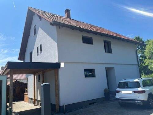 Ansicht Eingang - 7 Zimmer Mehrfamilienhaus, Wohnhaus zum Kaufen in Villingen-Schwenningen