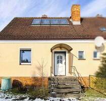 Bezugsfrei: Sanierungsbedürftige Doppelhaushälfte mit viel Potenzial und großem Garten - Bernau bei Berlin Schmetzdorf