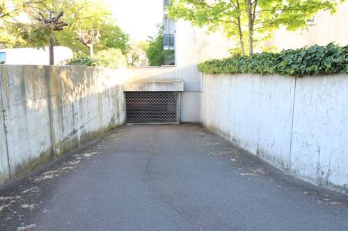 Zufahrt Garage - 