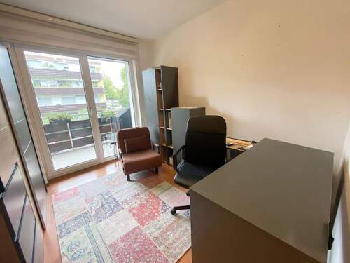 Arbeitszimmer - 4 Zimmer Etagenwohnung zum Kaufen in Hilden