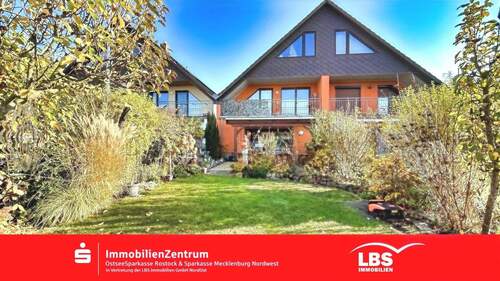 hintere Gebäudeansicht - Sonniges Familienglück im Grünen