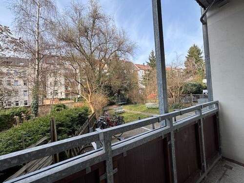 Balkon - * Single-Wohnung * Balkon * Bad mit Wanne * Tageslichtküche * EBK *