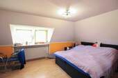 Schlafzimmer 2. OG - 