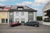 Haus Frontansicht - Wohn- und Geschäftshaus in Amberg - modernisiert, flexibel nutzbar, mit Stellplätzen