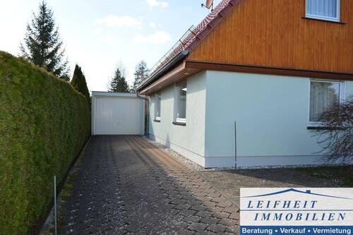 Zufahrt Garage - 