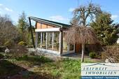Garten mit Pavillon - 