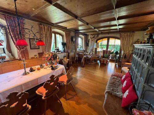 Wohn-/Esszimmer - 1 Zimmer Einfamilienhaus in Mainburg