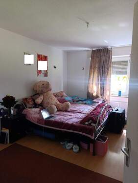 Schlafzimmer - 2 Zimmer Etagenwohnung zum Kaufen in Offenbach am Main
