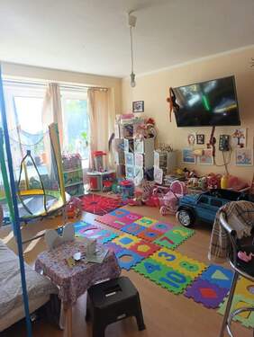 Wohnzimmer - 2 Zimmer Etagenwohnung in Offenbach am Main