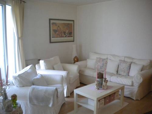 87 I. OG re Wohnzimmer.JPG - 2 Zimmer Etagenwohnung zur Miete in Bremen