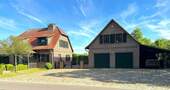 Hausansicht - Einfamilienhaus mit großem Grundstück, Pool und Wildkammer