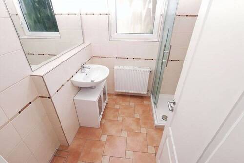 Modernisiertes Duschbad - 