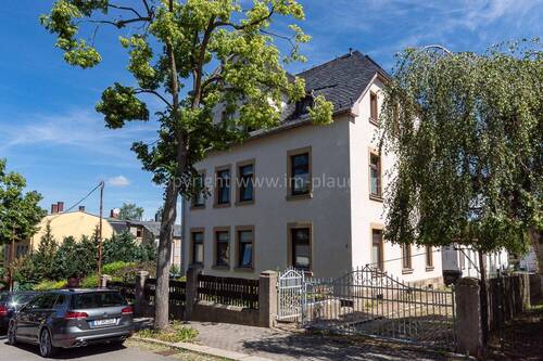 Hausansicht - teil vermietetes Mehrfamilienhaus zum Kauf in Rodewisch nahe Auerbach und Plauen - 6 Wohneinheiten