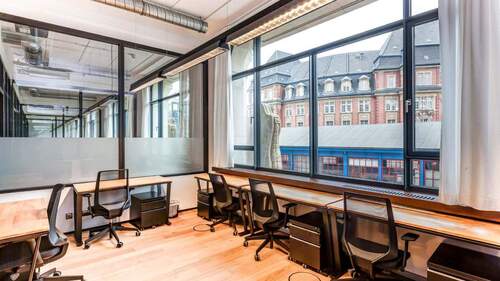 Fensterbüro für bis zu 6 Personen - 