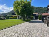 Zufahrt - 4 Zimmer Einfamilienhaus zum Kaufen in Kiefersfelden