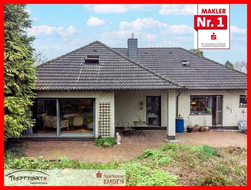 Rückansicht mit Terrasse - Ebenerdig Wohnen in schöner Wasserlage