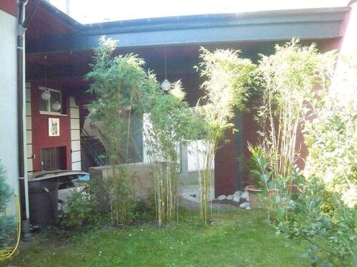 Garten&Zufahrt im Hintergrund - Loft in Hagen - Grüne Oase in der City