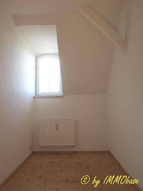 Arbeits- oder Kinderzimmer - 