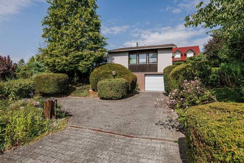 Ansicht - 5 Zimmer Einfamilienhaus in Forchheim