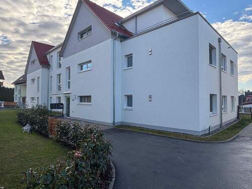 Aussenansicht - 3 Zimmer Etagenwohnung zur Miete in Friedrichshafen