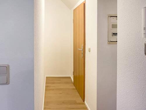 Flur - 2 Zimmer Etagenwohnung zur Miete in Schleiz