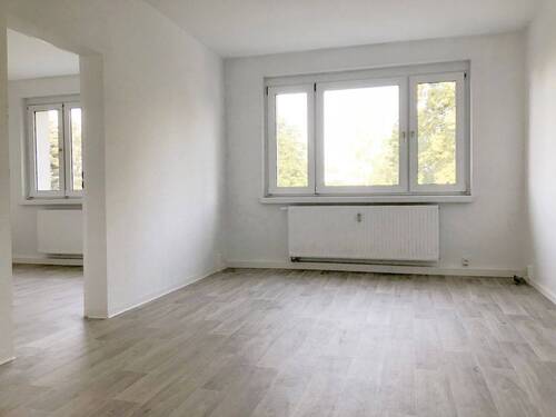 Musterbild Wohnzimmer - Etagenwohnung mit 47,20 m&sup2; in Döbeln zur Miete