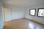 Wohnzimmer - 2 Zimmer Etagenwohnung zur Miete in Ratingen