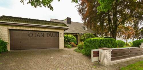 Doppelgarage mit E-Tor - 