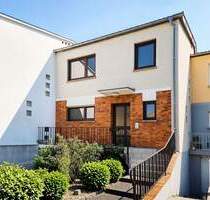 Charmantes Reihenmittelhaus mit Garage und geschütztem Garten in begehrter Lage von Sandhausen