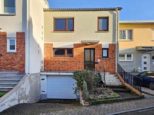 Vorderansicht - 4 Zimmer Reihenmittelhaus in Sandhausen