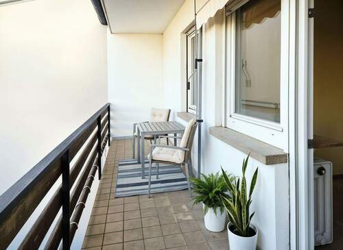 Balkon (KI generiert) - 