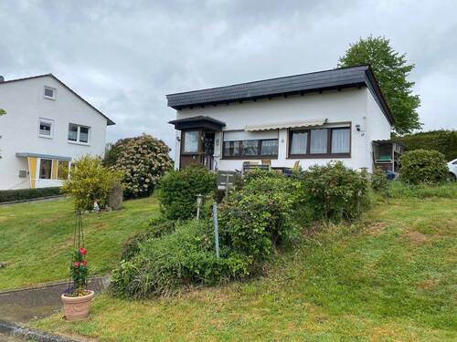Außenansicht - Bungalow zum Verkauf - 89.900,00 EUR Kaufpreis, ca.  51,00 m² Wohnfläche