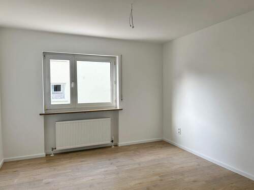 Schlafzimmer Ansicht 2 - 