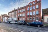 Außenansicht - 8 Zimmer Mehrfamilienhaus, Wohnhaus zum Kaufen in Lüneburg