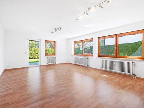 Bild 2 - 6 Zimmer Mehrfamilienhaus, Wohnhaus zum Kaufen in Stockach-Wahlwies