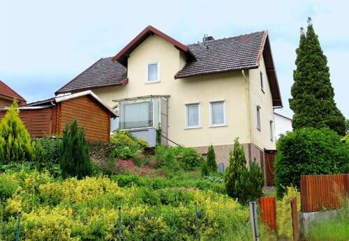 Aussenansicht 1 - Provisionsfrei - Solides Einfamilienhaus in Fritzlar-Züschen - Familienfreundliche Lage