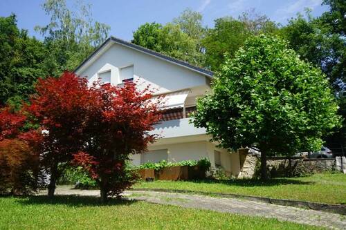 Bild 2 - Zweifamilienhaus in unverbaubarer Aussichtslage - ein Traum für jede Familie