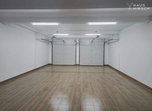 Garage [rechts/vordere Seite] - 