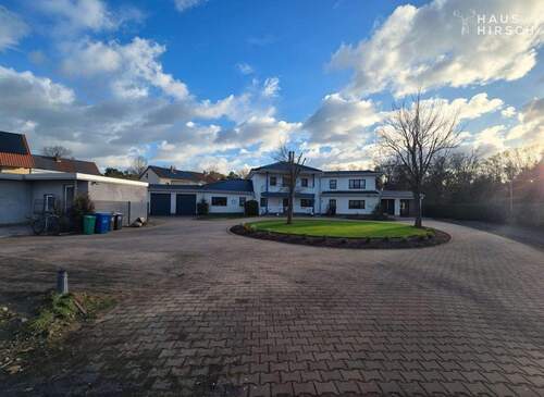 Grundstück - Sicht zum Haus - 140 m² WF Etagenwohnung und weiterem Ausbaupotentialen