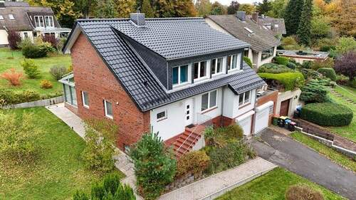Straßenseite - 6 Zimmer Mehrfamilienhaus, Wohnhaus in Hamburg - Eißendorf