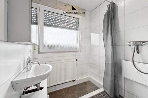 Tageslichtbad mit Dusche - 