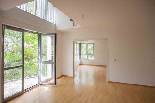Licht und Luft - Wohnebene - Individuelle Dachmaisonette am Burgberg