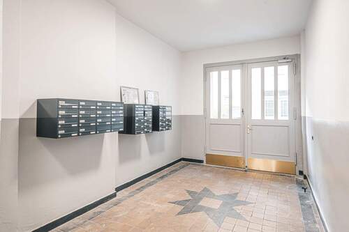 Durchgang VH (2) - 3 Zimmer Etagenwohnung zum Kaufen in Berlin