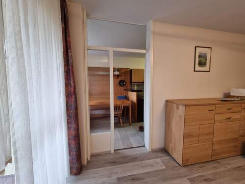 Direkter Zugang vom Wohnzimmer in die Wohnküche - 