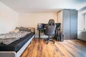 Zimmer 3 - 