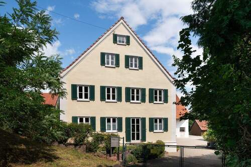 Bild 2 - 8 Zimmer Einfamilienhaus zum Kaufen in Fünfstetten / Nußbühl