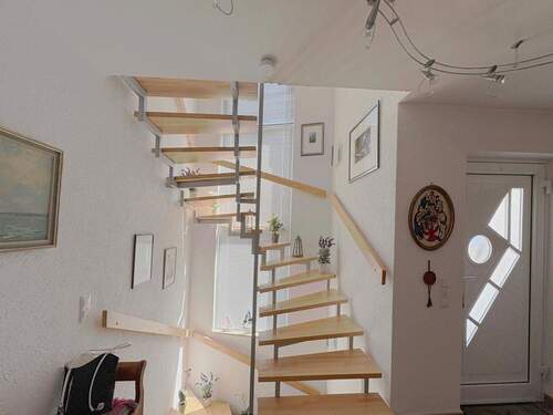 Bild 2 - 6 Zimmer Doppelhaushälfte zum Kaufen in Singen