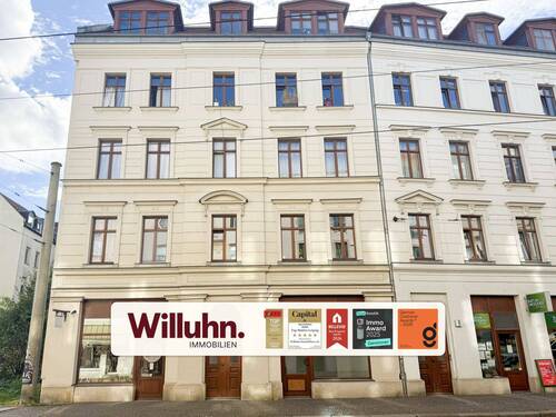 ab sofort! - Mieter braucht lediglich zu renovieren! Große 2-Zimmer Wohnung I Balkon I Aufzug